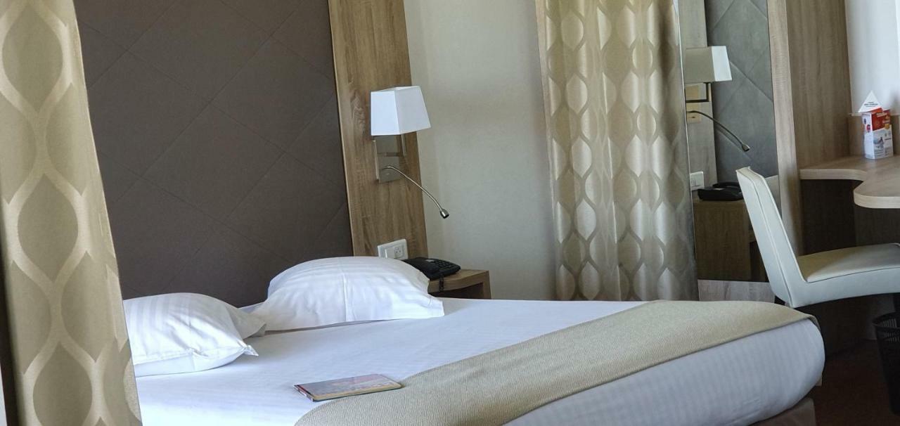 Hotel Windsor Contact Hotel Dieppe Bagian luar foto